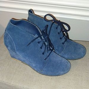 Blue Suede Clark's  size 8